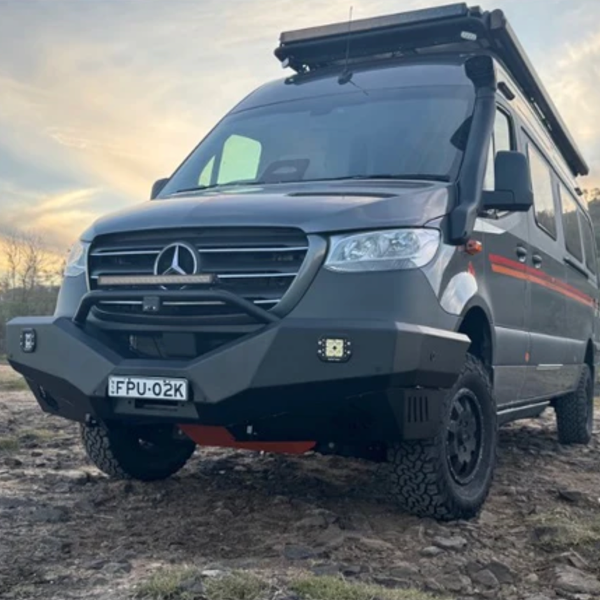 KK Attitude Winch Pre-Runner Bullbar - Frontal protection system