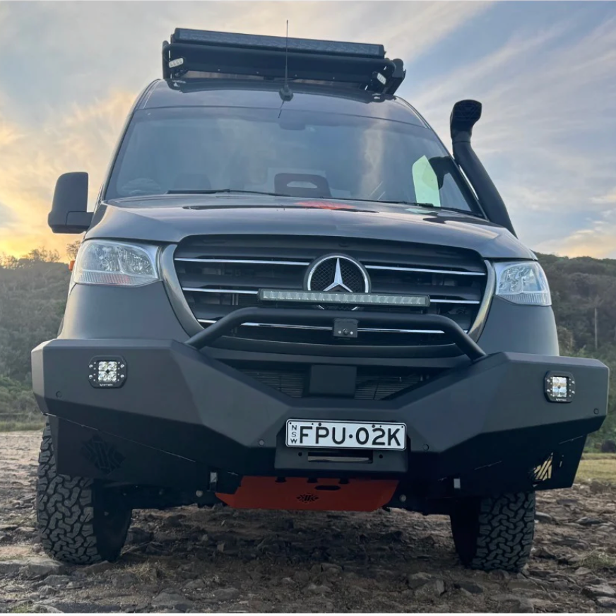 KK Attitude Winch Pre-Runner Bullbar - Frontal protection system