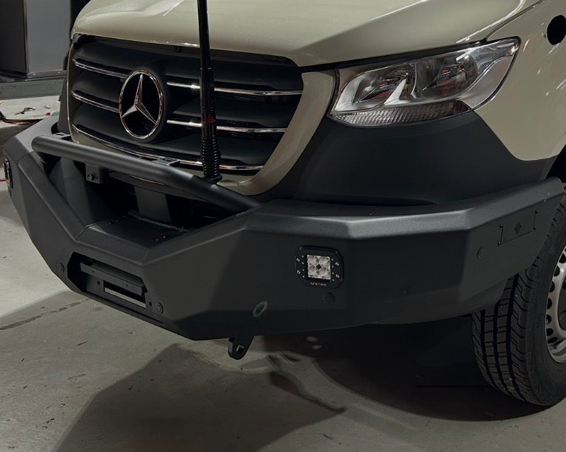 KK Attitude Winch Pre-Runner Bullbar - Frontal protection system