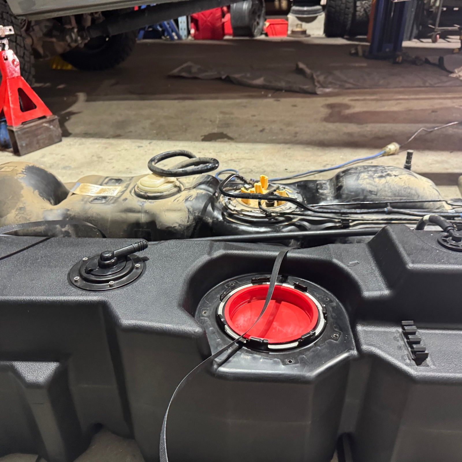 Long Range replacement Poly Fuel Tank - 151 Litres
