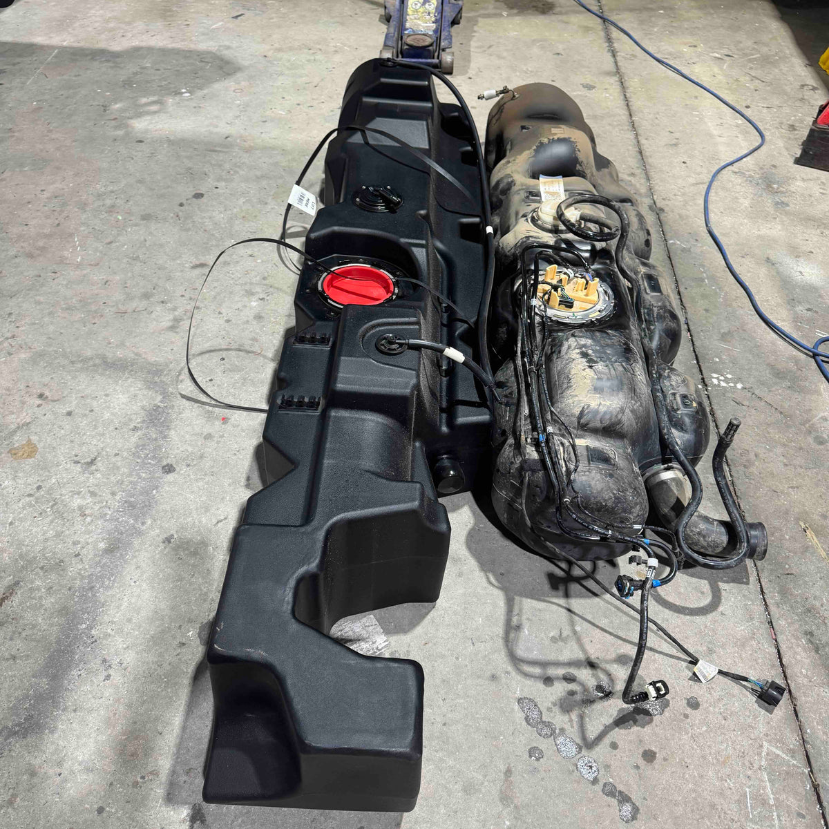 Long Range replacement Poly Fuel Tank - 151 Litres